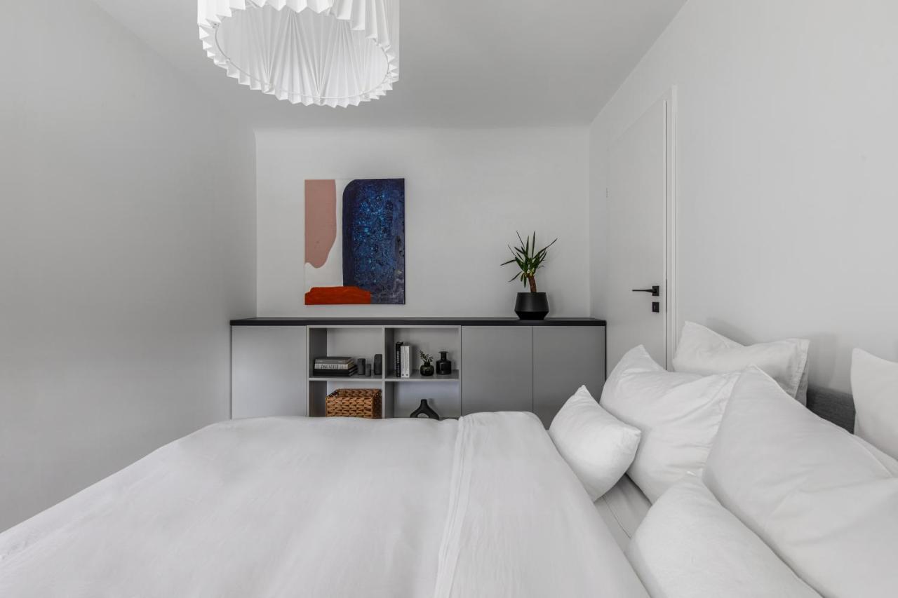Downtown Story By Urbanesq Apartment Букурещ Екстериор снимка